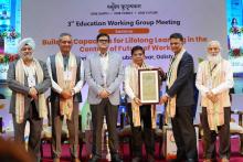 The Minister of State for Education, Dr. Subhas Sarkar inaugurates the seminar on “ Building capacities for Lifelong Learning in the context of Future of Work” held as part of the 3rd Education Working Group meeting and also felicitated by the Secretary DoHE, Shri K Sanjay Murthy, Secretary DoSEL, Shri Sanjay Kumar, Secretary MSDE, Shri Atul Kumar Tiwari, the Chairperson-NCVET, Shri Nirmaljeet Kalsi and the Chairman-NETF, Shri Anil Sahasrabudhe at CSIR-IMMT, in Bhubaneswar on the 26th April, 2023.