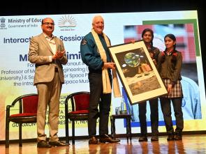 Former NASA astronaut Mr. Mike Massimino at the PM SHRI Kendriya Vidyalaya at Delhi Cantt