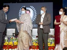 The Minister of State for Education, Smt. Annpurna Devi presenting the National ICT Award for School Teachers, at a function, in New Delhi on February 28, 2022.