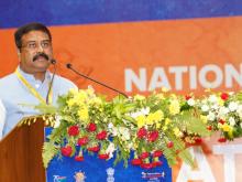 The Union Minister for Education, Skill Development and Entrepreneurship, Shri Dharmendra Pradhan addressing at the two-day National Conference of School Education Ministers, in Gandhinagar, Gujarat on June 01, 2022.